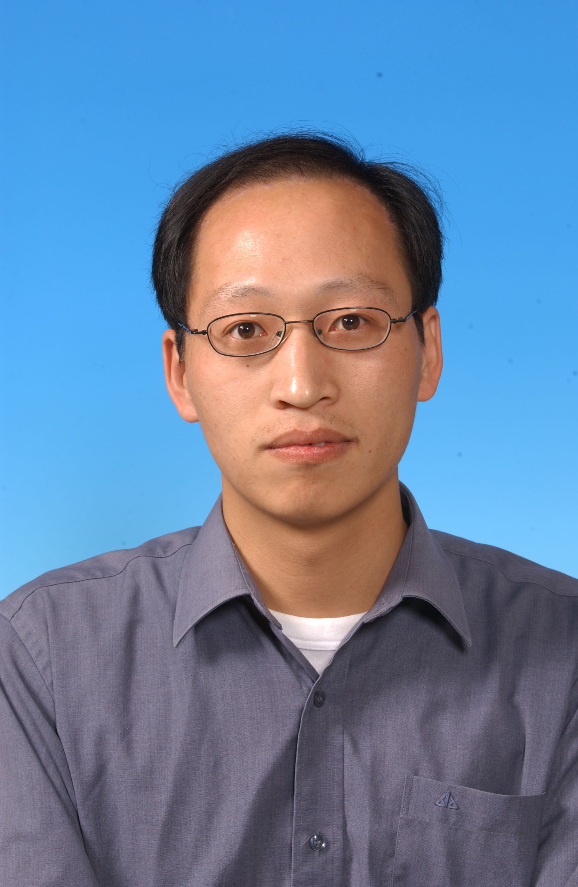 李振飞照片.jpg