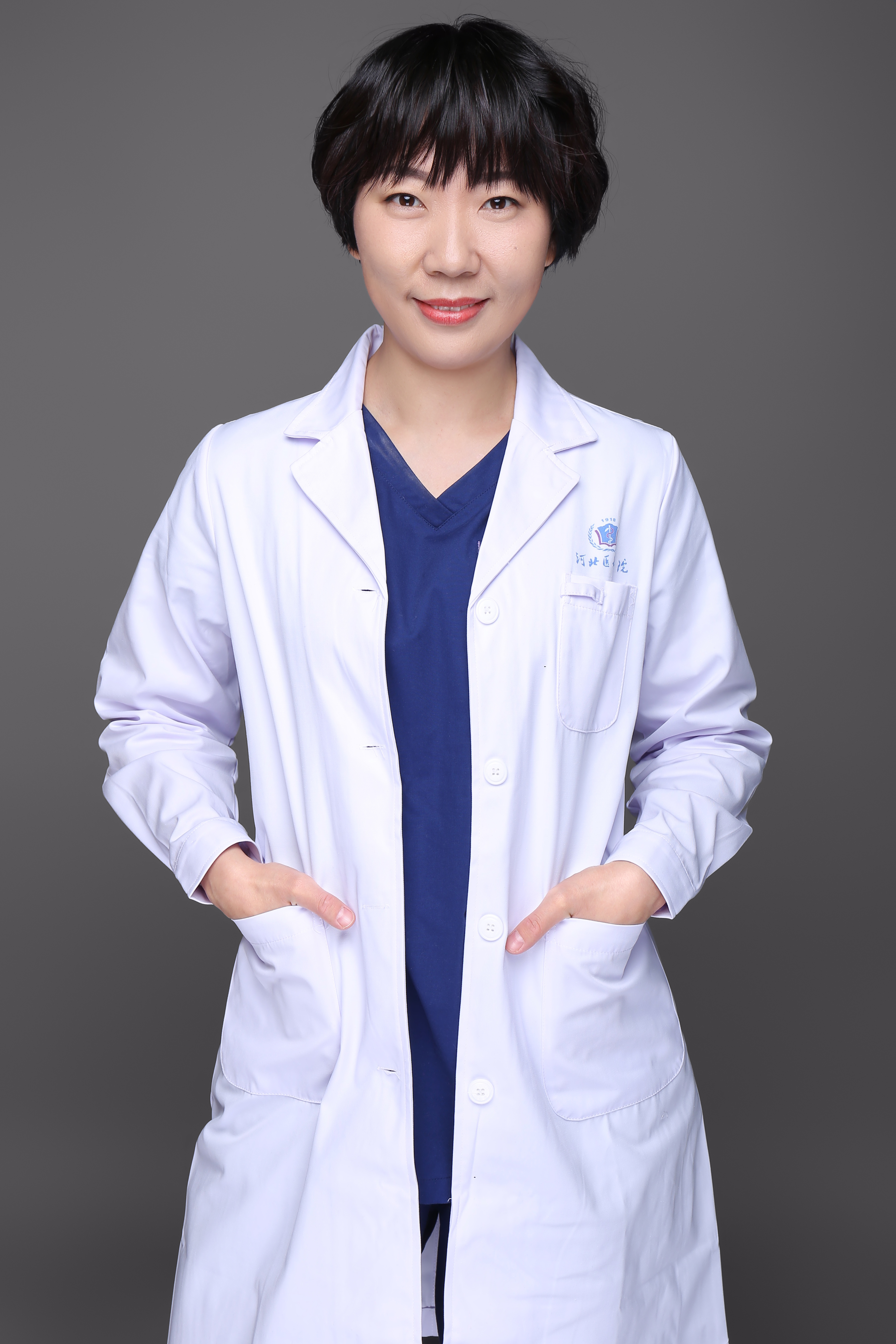 贾珍照片.jpg